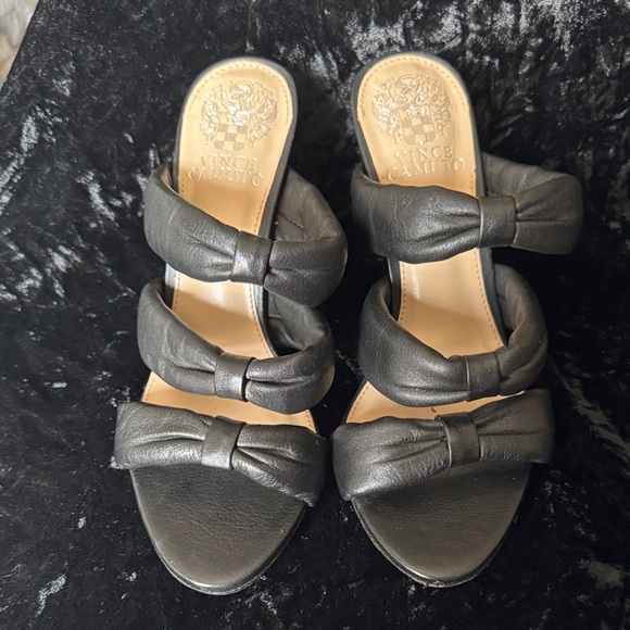 Vince Camuto Black Heeled Sandals Size 6.5 leather - Picture 1 of 3